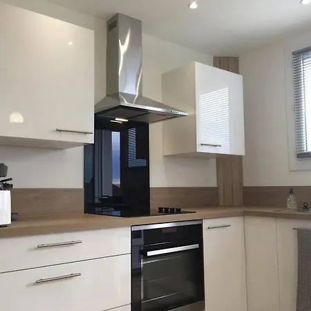 Apartment Spinelle Yourhosthelper Ifs